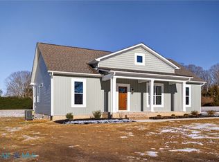 25 Betts View Ln, Burgess, VA 22432