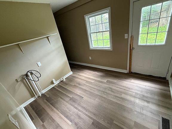 4th image of 606 S Council St