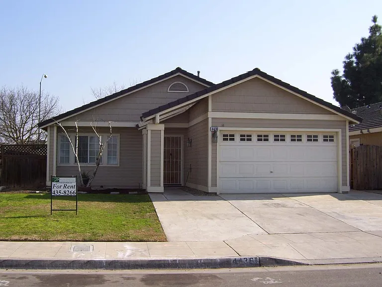 4436 N Wheeler Ave — Photo 1