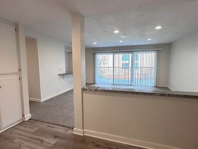 Park Place Apartments — Photo 20