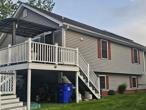 3rd image of 540 Stevens St