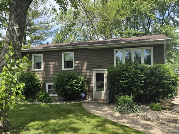 7940 Wilson Ct, Merrillville, IN 46410