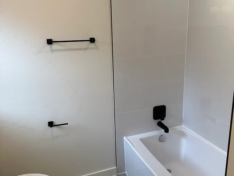 1630 Scenic Dr #C — Photo 11