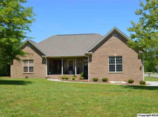 885 Haden Ln, Guntersville, AL 35976