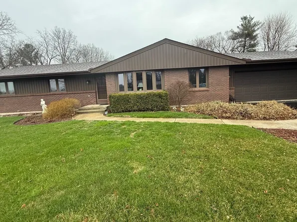 3494 Rockview Rd, Rockford, IL 61109