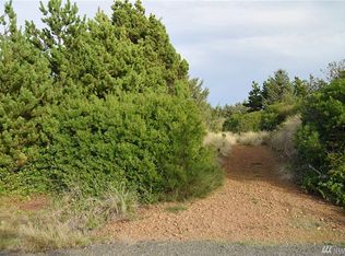 364 Sand Dune Ave SW, Ocean Shores, WA 98569