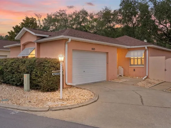 1023 AVALON AVENUE, LADY LAKE, FL 32159