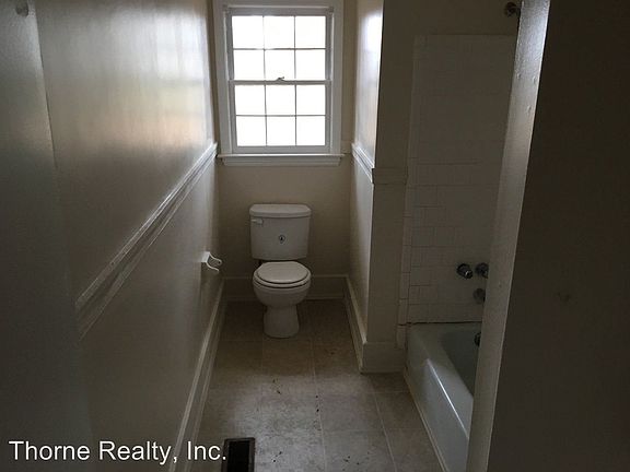 5th image of 732 Powell Dr