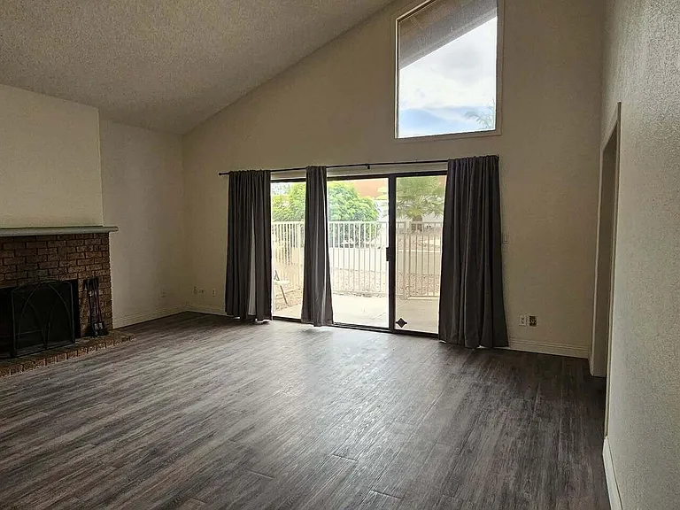 15849 E Palomino Blvd — Photo 8