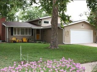 2719 SW Burnett Rd, Topeka, KS 66614