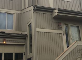 1554 Pineview Dr, Pittsburgh, PA