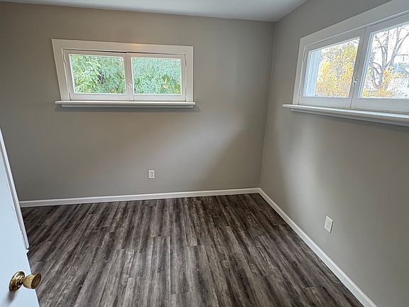 5th image of 915 Market St #3