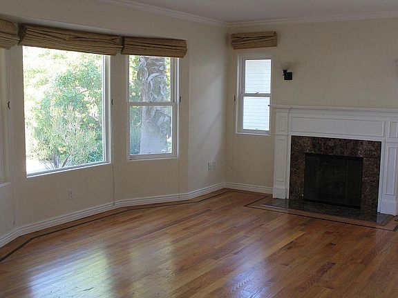 5th image of 2412 California Ave