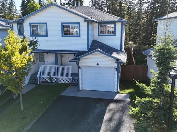 465 N Makenny St #6, Hinton, AB T7V 1H3