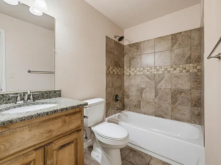 119 N Andrews Ave — Photo 24