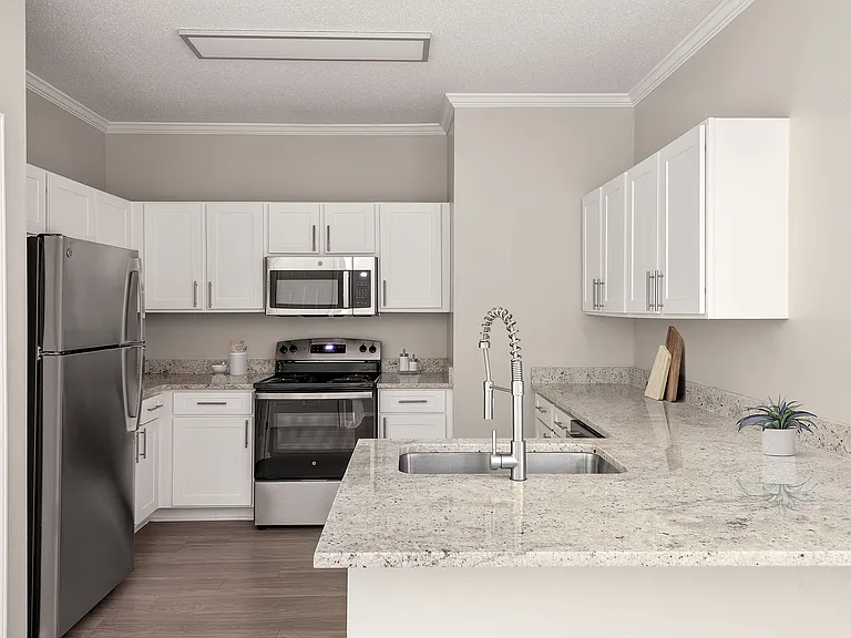C203310_Villas_at_West_Ridge_518_KITCHEN_01_03_VS