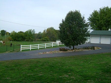 2nd image of 11362 Old Highway 190