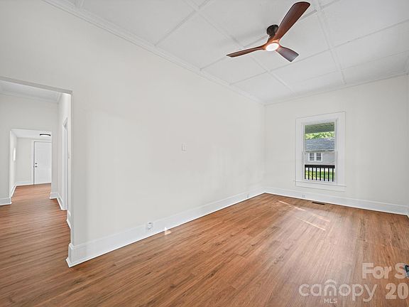 4th image of 338 State St
