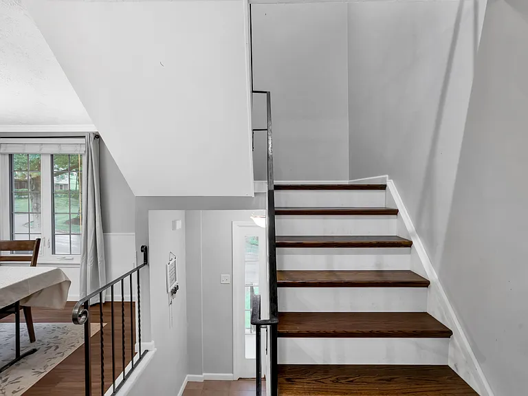 103 Sheffield Ct — Photo 13