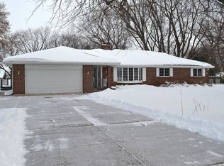 3856 Knapp St, Oshkosh, WI 54902