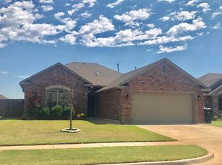 10716 SW 35th St, Yukon, OK 73099