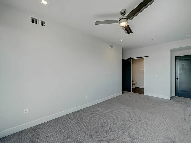 504 E Roosevelt St #1103 — Photo 17