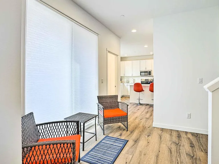 220 Arthur Ln — Photo 14