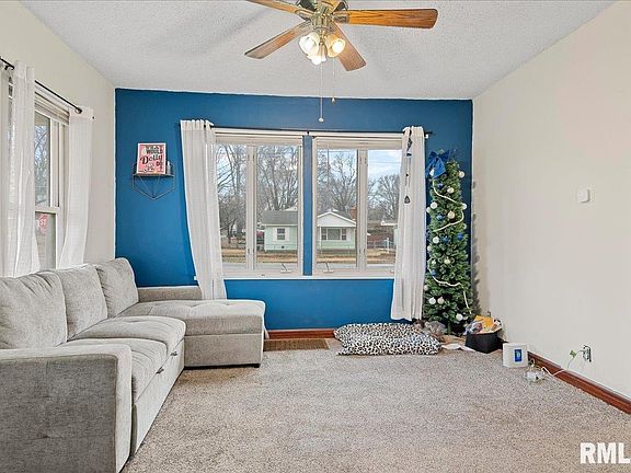 5th image of 2105 N Elizabeth St