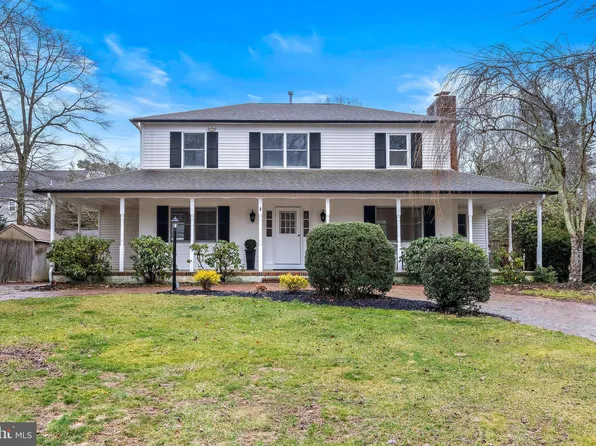 104 Mercer Ave, Manahawkin, NJ 08050