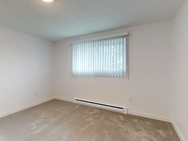 610 Elizabeth St — Photo 12