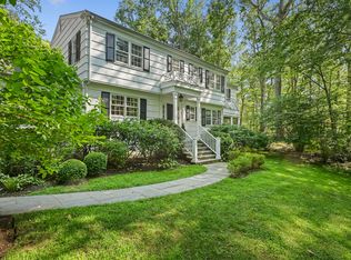 81 Mariomi Rd, New Canaan, CT 06840
