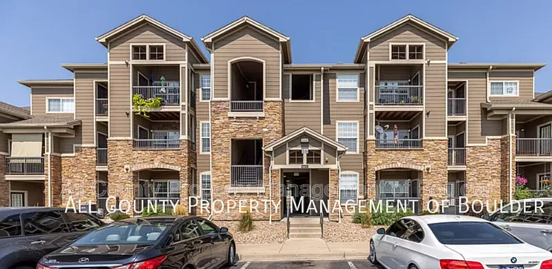 3155 Blue Sky Cir #16-101