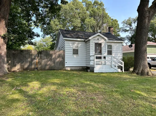 3362 Sanford St, Muskegon Heights, MI 49444
