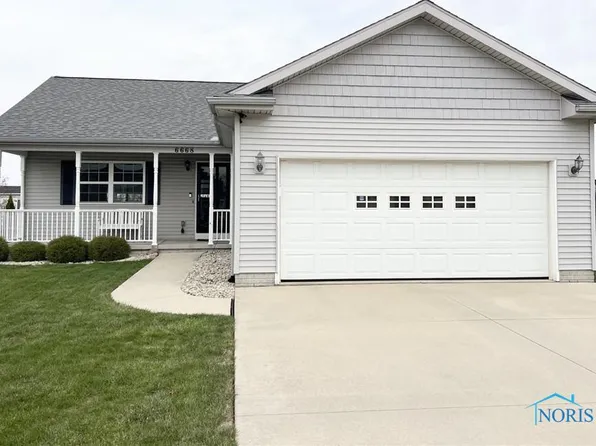 6668 Alexander Dr, Walbridge, OH 43465