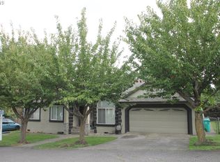 10804 NE Skidmore St, Portland, OR 97220