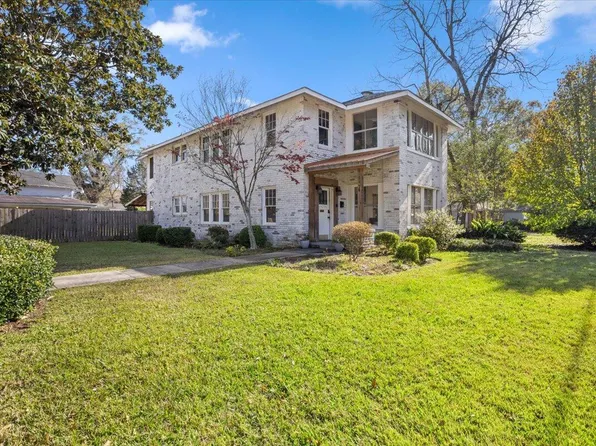 847 N 9th Ave, Laurel, MS 39440