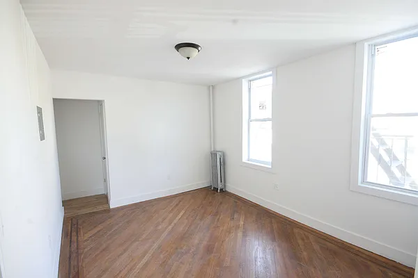 Rented by Makover Group Inc | media 2