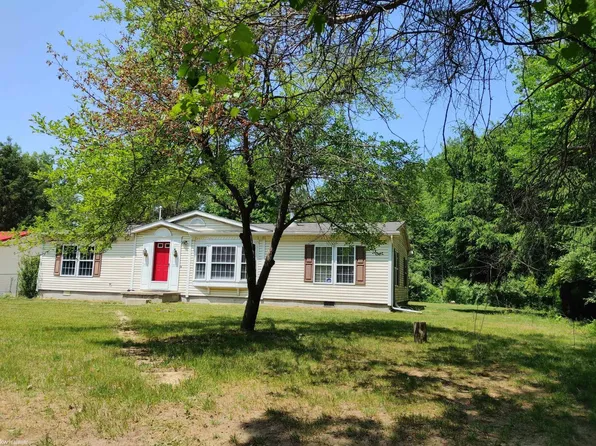 2070 Waterman Rd, Mayville, MI 48744