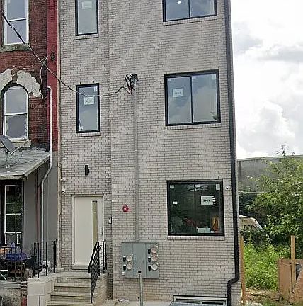 5th image of 1107 N 41st St #A10
