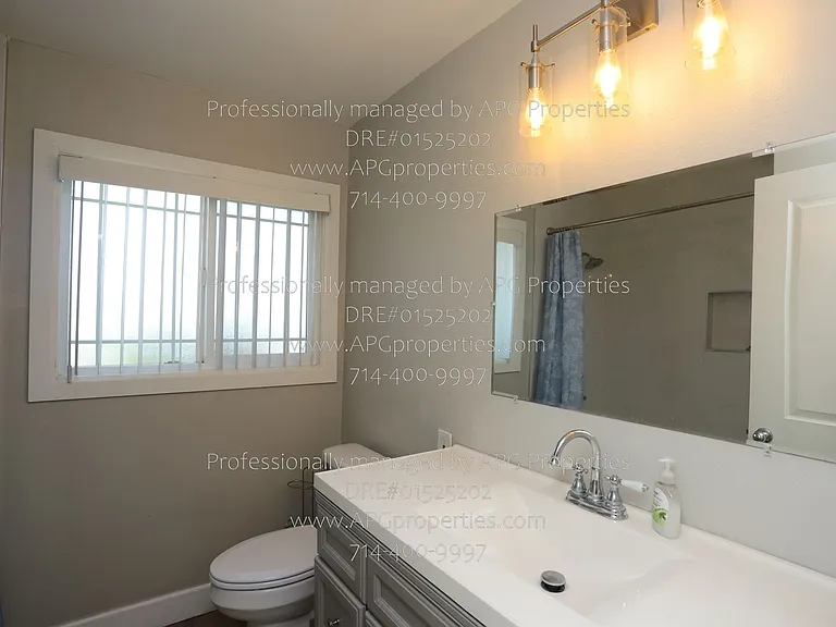 11242 Dallas Dr — Photo 36