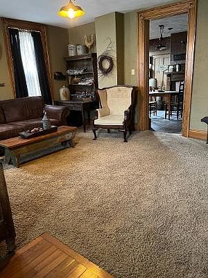 4th image of 108 W Main St