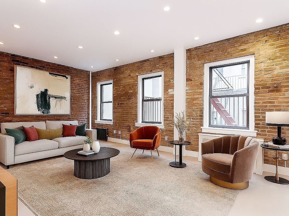 1st image of 239 Mulberry St APT 2R
