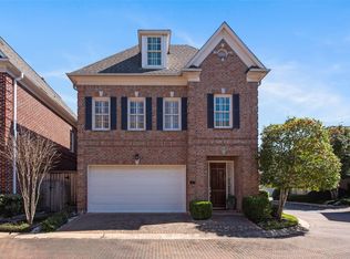 2211 Augusta Dr APT 25, Houston, TX 77057