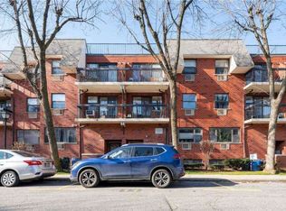 7112 Sutton Pl #2, Flushing, NY 11365