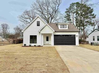 541 Eugenia St, Florence, AL 35630