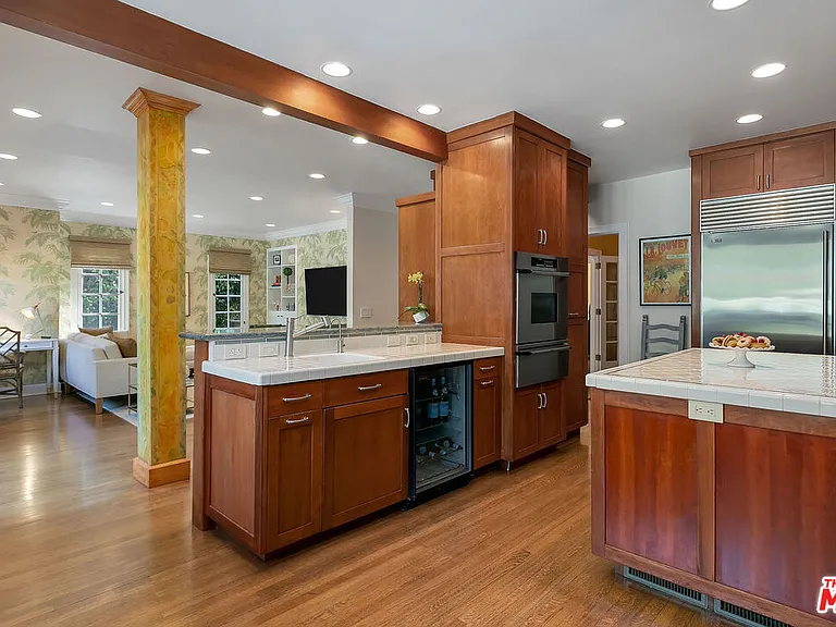 332 S Anita Ave — Photo 15