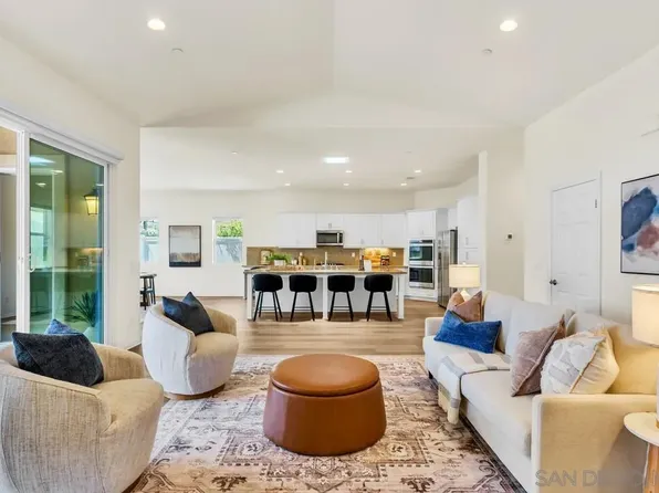 1949 Estancia Pl, Escondido, CA 92029