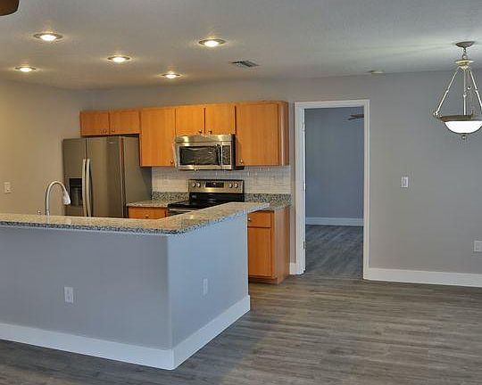 3rd image of 2753 Feiffer Cir