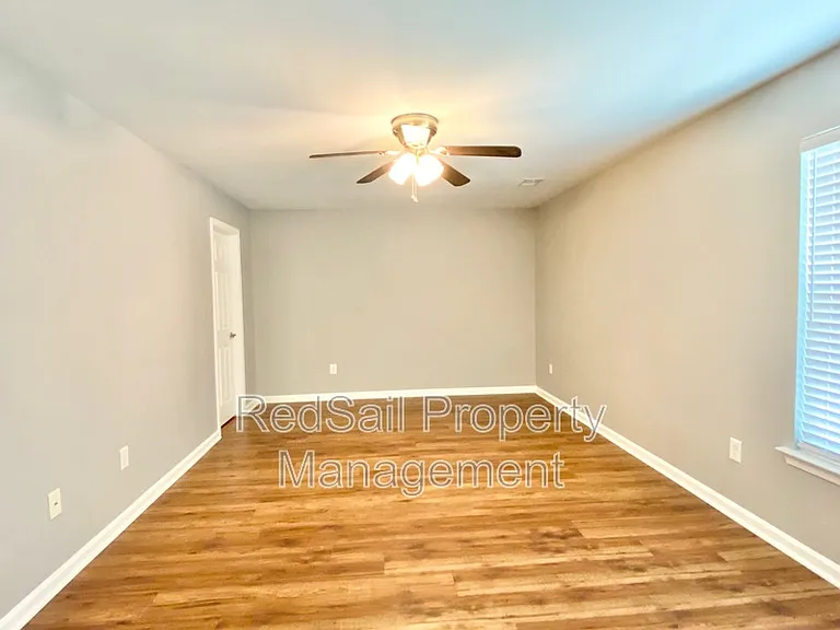 642 Kelso Dr — Photo 20