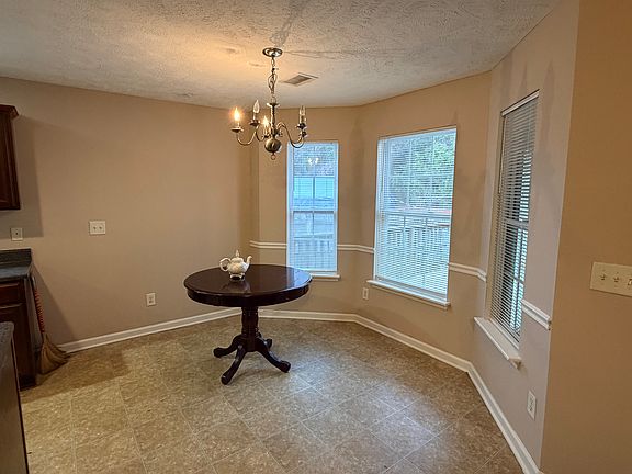 3rd image of 1065 Lakewalk Dr